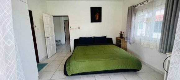 4 bedrooms House in Pattaya, Thailand No. 24386 4