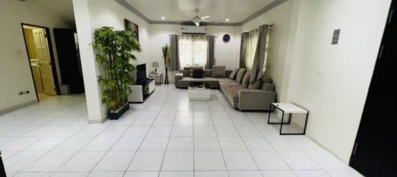 4 bedrooms House in Pattaya, Thailand No. 24386 7