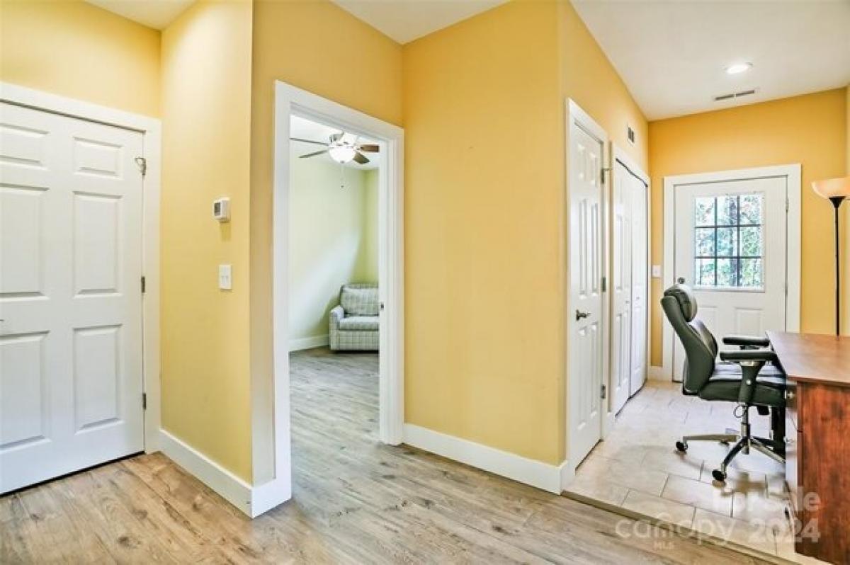 4 bedrooms House in Candler, USA No. 380358