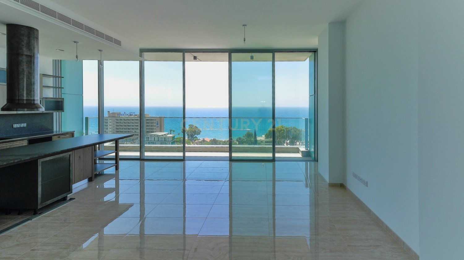 Apartamento de 3 dormitorios en Agios Tychonas, Cyprus No. 4222