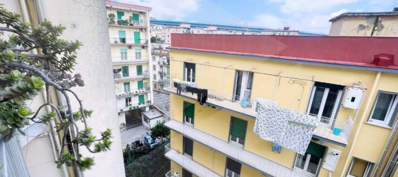 5-salle Appartement à Naples, Italy No. 26514 22