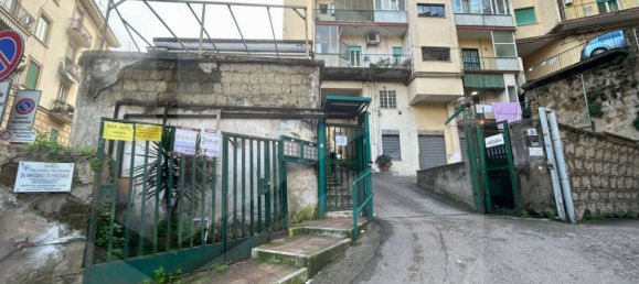 5-salle Appartement à Naples, Italy No. 26514 19