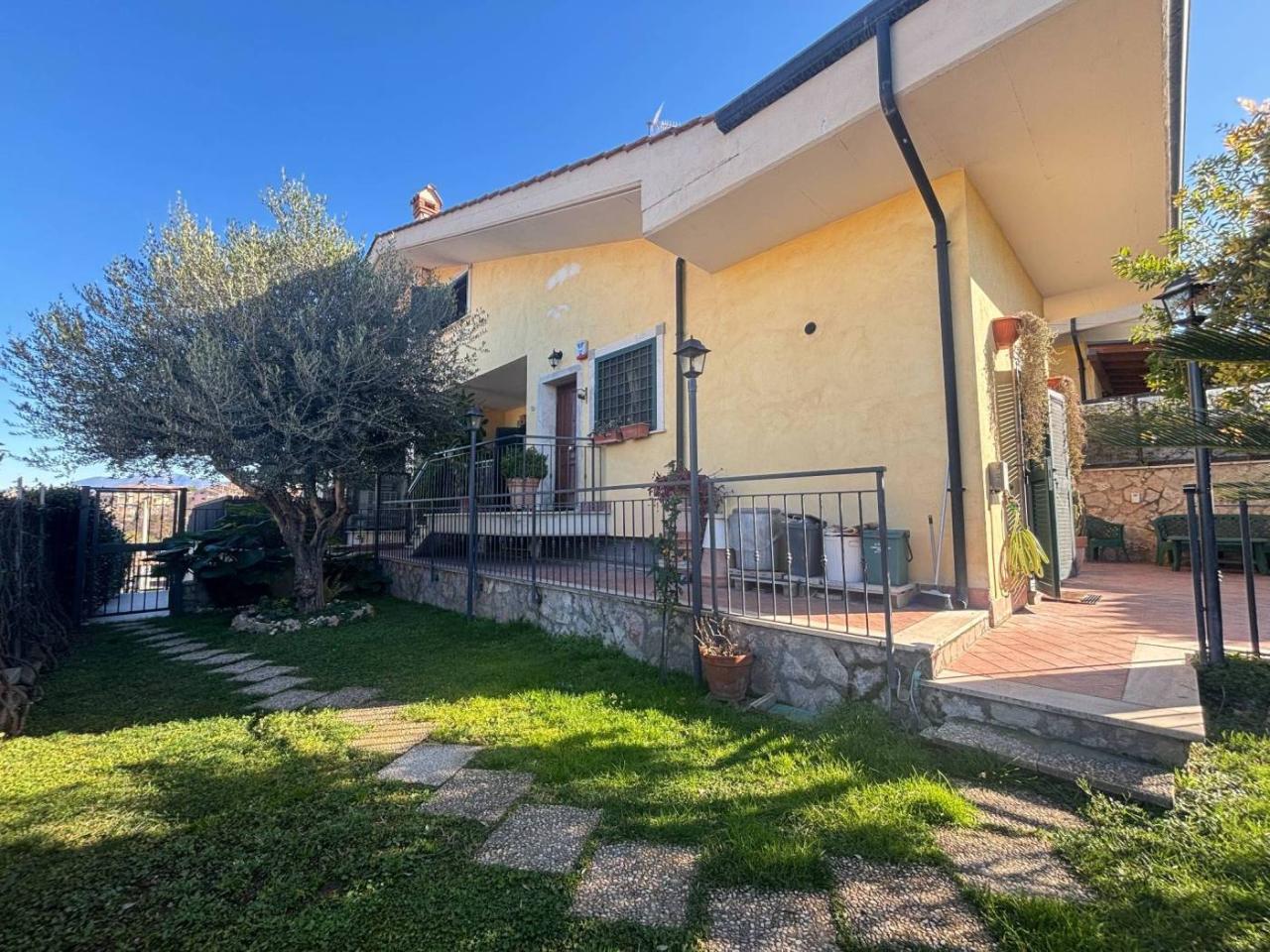 5 rooms Villa in Guidonia Montecelio, Italy No. 171746