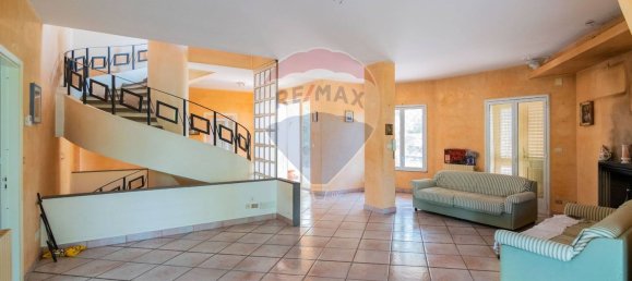 9 غرف نوم فيلا في Mascalucia, Italy رقم 324571 4