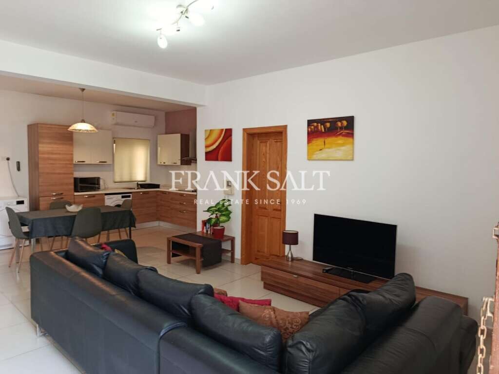 Квартира с 2 спальнями в Сент-Джулианс, Мальта № 8494