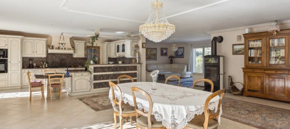 6 bedrooms Villa in Roquefort-les-Pins, France No. 38283 3