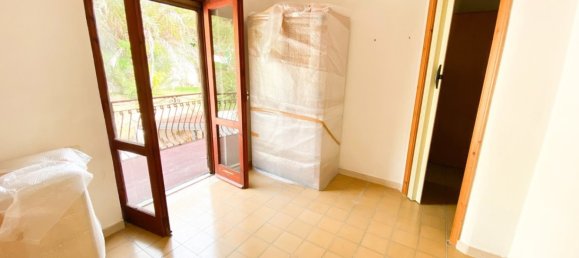 2 bedrooms House in Roccagloriosa, Italy No. 28172 10