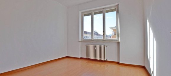 4 rooms Apartment in Mondovì, Italy No. 37778 2