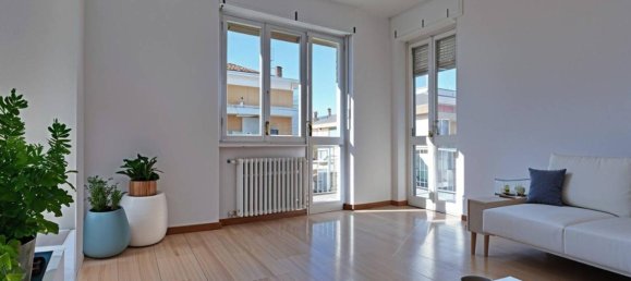 4 rooms Apartment in Mondovì, Italy No. 37778 3
