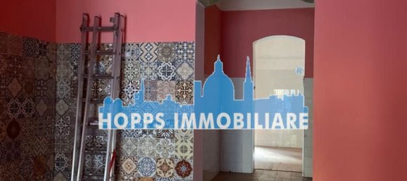 80m² Commercial property in Palermo, Italy No. 62283 23