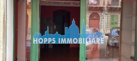 80m² Commercial property in Palermo, Italy No. 62283 18
