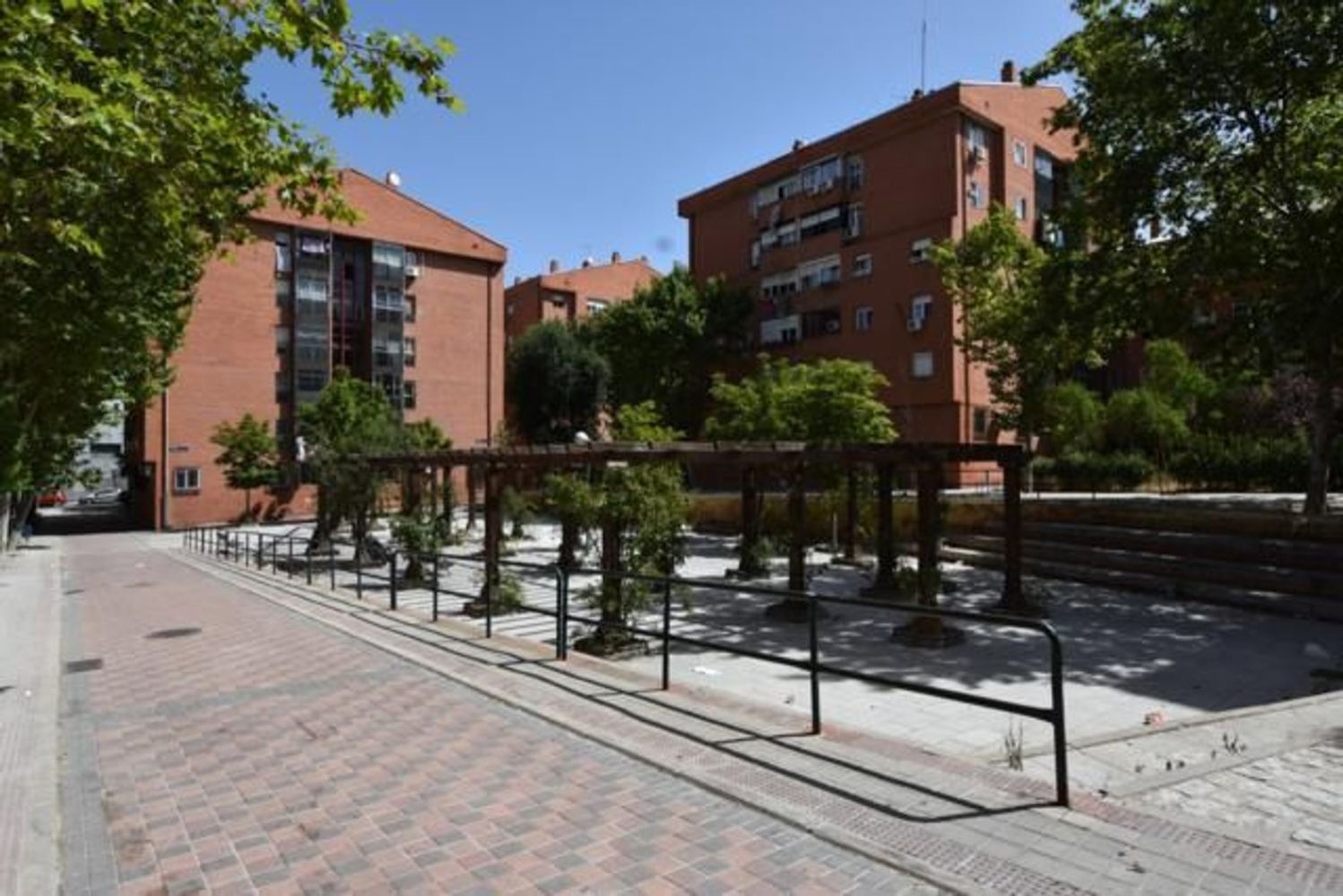 Apartamento de 3 dormitorios en Madrid, Spain No. 193839