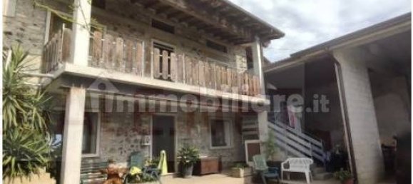 4 bedrooms House in Brogliano, Italy No. 293129 3