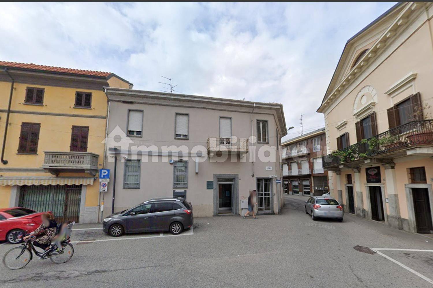 262m² Commercial property in Cerano, Italy No. 319600