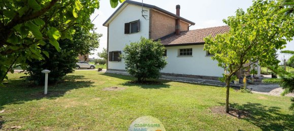 7 bedrooms House in Jolanda di Savoia, Italy No. 344332 7