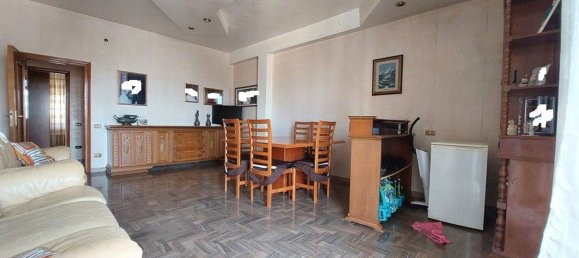 4 rooms Apartment in Foggia, Italy No. 265705 15
