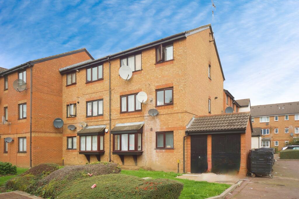 1 bedroom Apartment in London, United Kingdom No. 11490