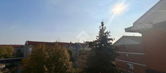 3 rooms Apartment in Moncalieri, Italy No. 124403 2