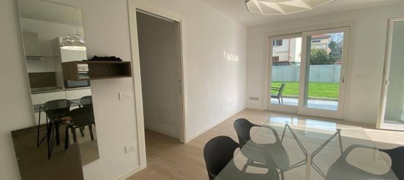 Apartamento T2 em Pordenone, Italy N.º 337836 8
