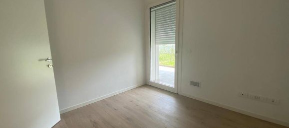 Apartamento T2 em Pordenone, Italy N.º 337836 23