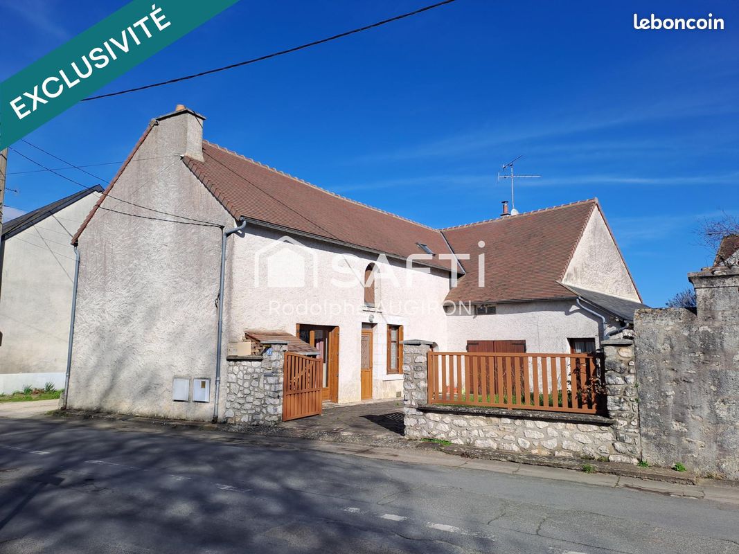 Casa de 2 dormitorios en Blois, France No. 84772