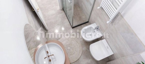 Квартира с 2 комнатами в Рим, Италия № 297144 5