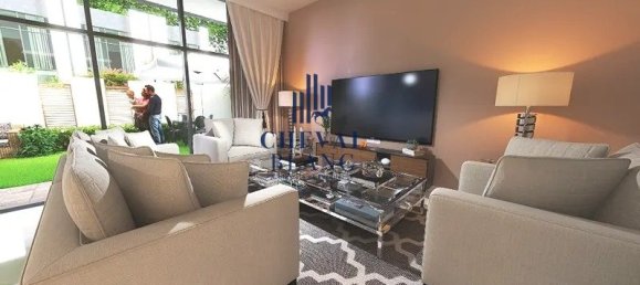 2 bedrooms Townhouse in Dubai Land, UAE No. 9165 3