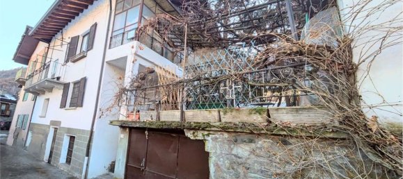 4 rooms Apartment in Saint Marcel, Italy No. 143334 2