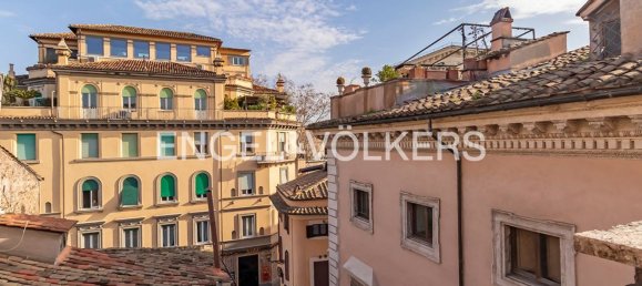 Пентхаус с 16 комнатами в Рим, Италия № 132757 24