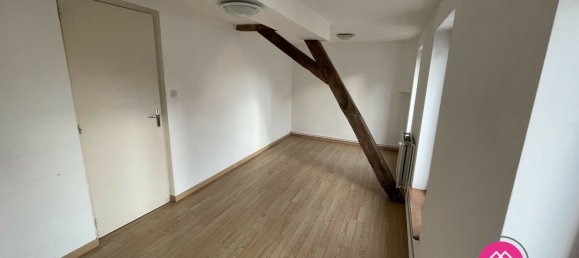 2 chambres Bâtiment à Saint-Amand-les-Eaux, France No. 155044 3