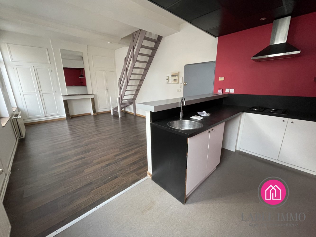 2 chambres Bâtiment à Saint-Amand-les-Eaux, France No. 155044