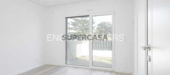 Casa de 3 dormitorios en Seixal, Portugal No. 160008 2