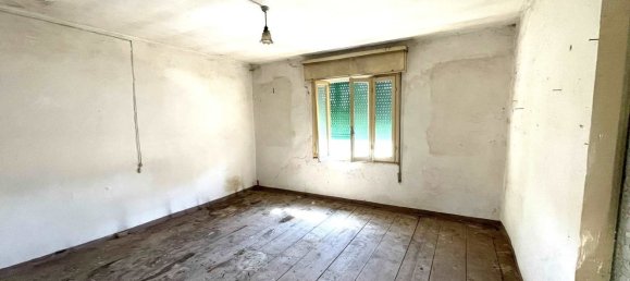 Villa de 5 dormitorios en Porto Viro, Italy No. 325703 16