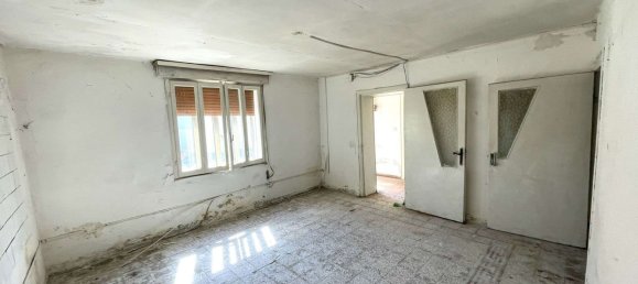 Villa de 5 dormitorios en Porto Viro, Italy No. 325703 9