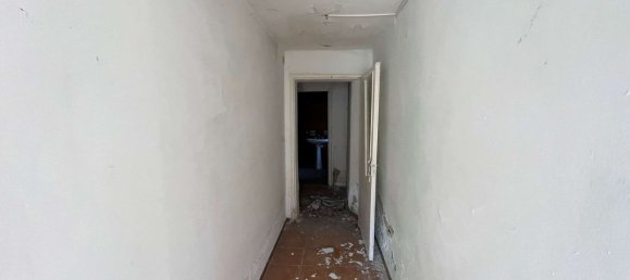 Villa de 5 dormitorios en Porto Viro, Italy No. 325703 11