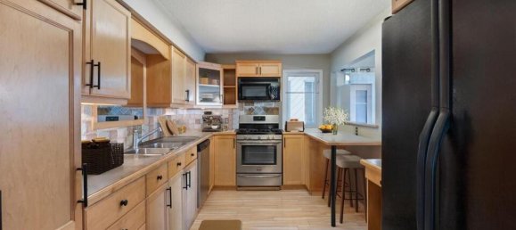 3 bedrooms House in British Columbia, Canada No. 1134 9