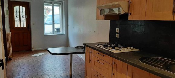 2 bedrooms House in Montreuil, France No. 52790 2