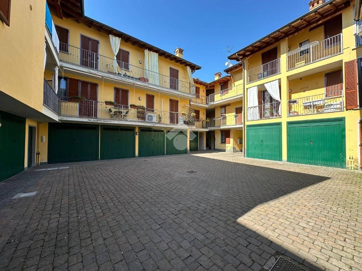 2 غرف نوم شقة في Misano di Gera d'Adda, Italy رقم 383553