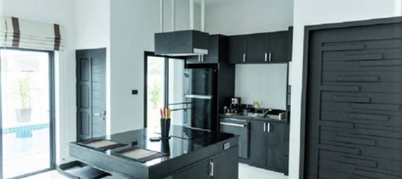 Villa de 3 dormitorios en Pran Buri, Thailand No. 59349 8