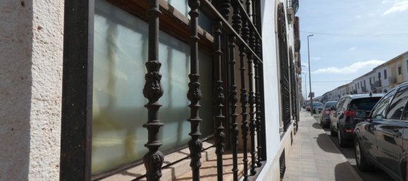 219m² Commercial property in Almagro, Spain No. 164067 2