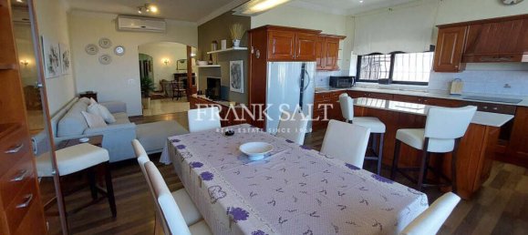 3 bedrooms Maisonette in Saint Julian's, Malta No. 6745 2