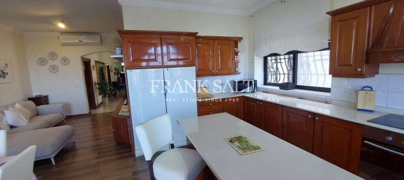 3 bedrooms Maisonette in Saint Julian's, Malta No. 6745 5