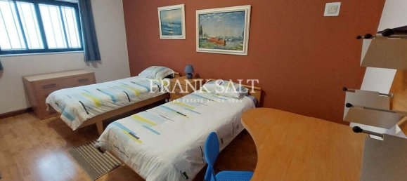 3 bedrooms Maisonette in Saint Julian's, Malta No. 6745 24