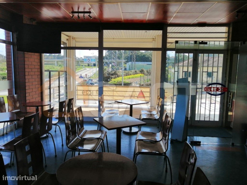 132m² Commercial property in Gondomar, Portugal No. 46181