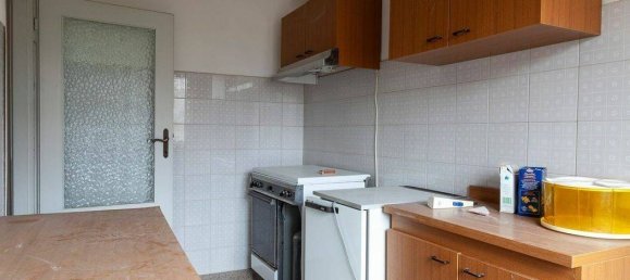 Дом с 6 спальнями в Больсена, Италия № 147450 9