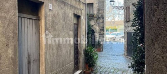 Дом с 6 спальнями в Больсена, Италия № 147450 19