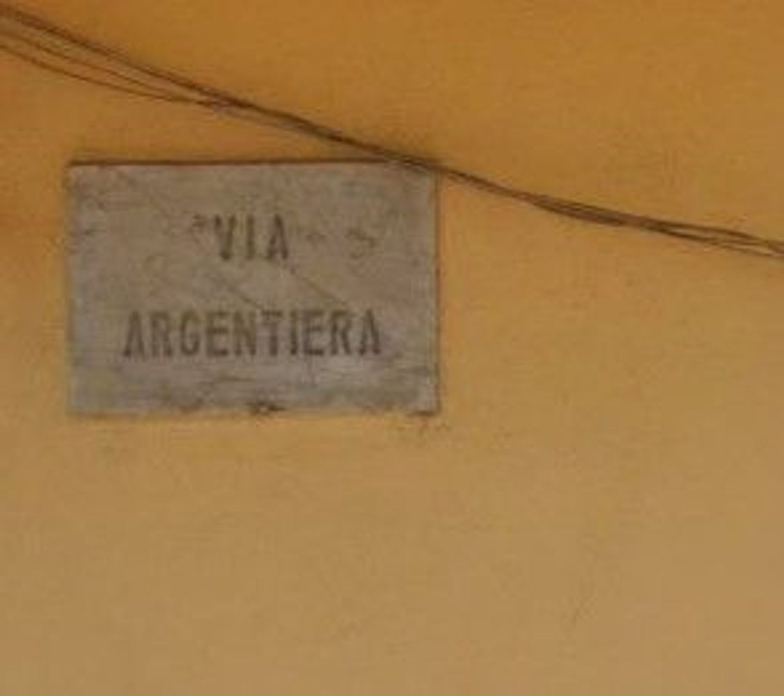 288m² Commercial property in Cagliari, Italy No. 210517