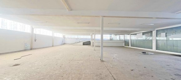 1967m² Warehouse in Betanzos, Spain No. 44293 6