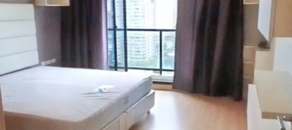 2 bedrooms Condo in Bangkok, Thailand No. 17808 2