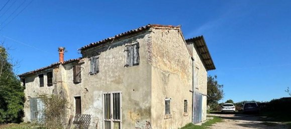 8-Zimmer Gewerbliche Immobilie in Fratta Polesine, Italy, Nr. 27498 2